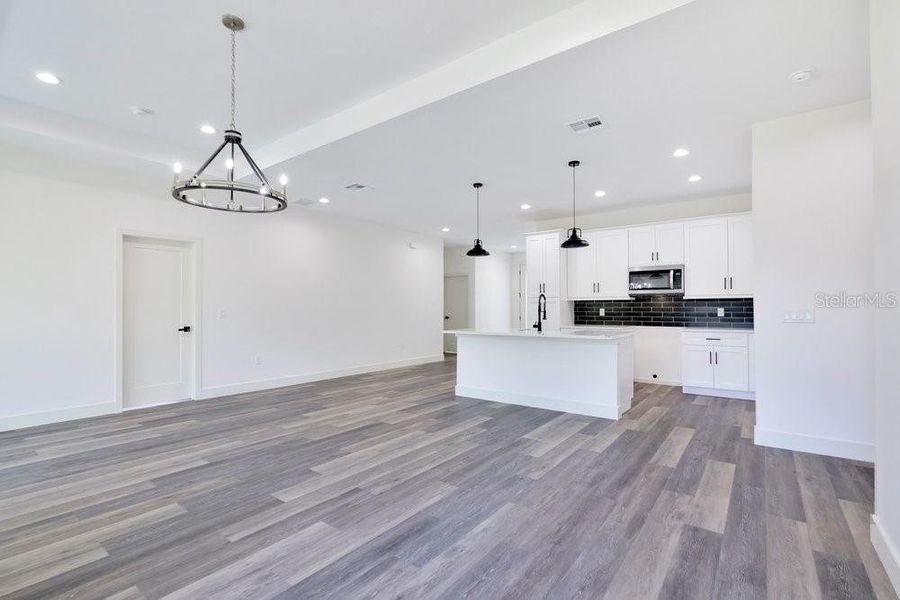 Spacious, unfurnished interior of a new home in , Eustis (Image 16).
