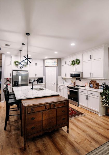Furnished interior view inside a new home in , Bryan (Image 11).
