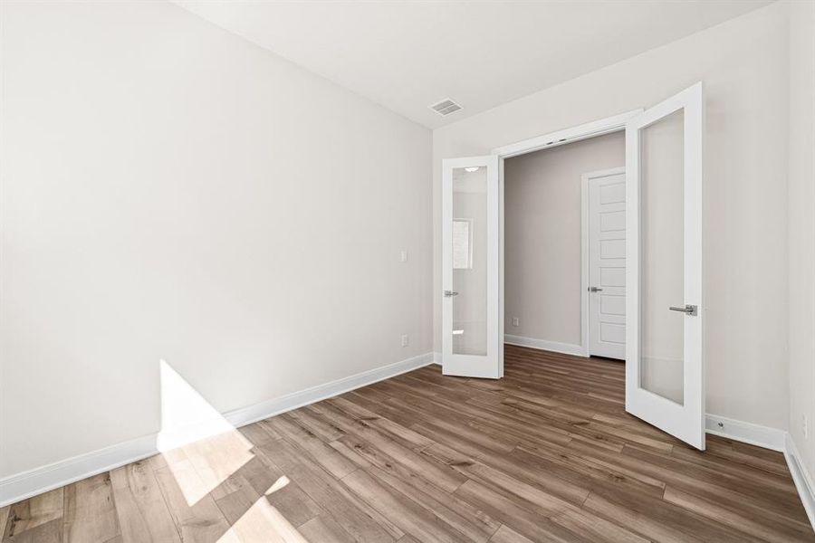 Spacious, unfurnished interior of a new home in Sandbrock Ranch, Aubrey (Image 32). Spacious, unfurnished interior of a new home in Sandbrock Ranch, Aubrey (Image 32).