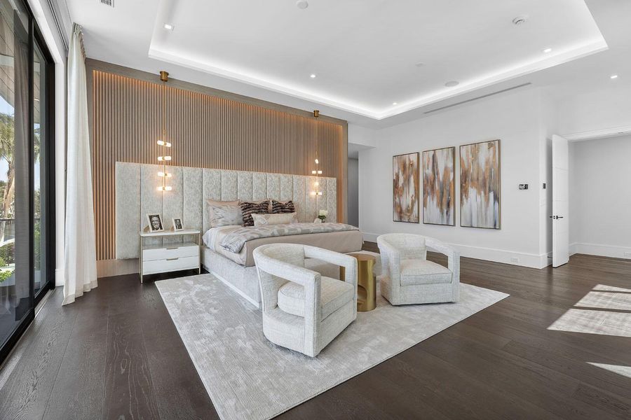 Furnished interior view inside a new home in , Boca Raton (Image 13).