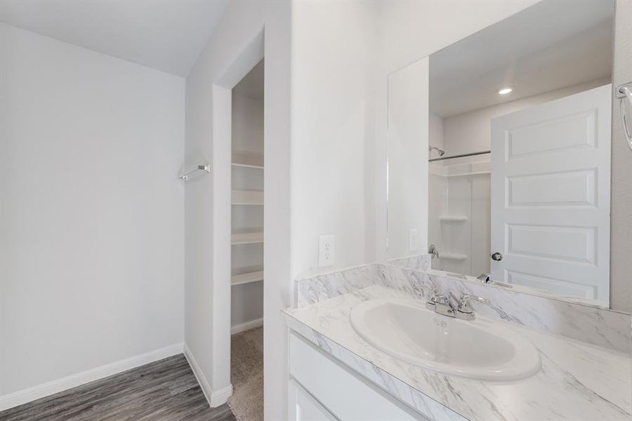 Furnished interior view inside a new home in Colony Park, Eastland (Image 11).
