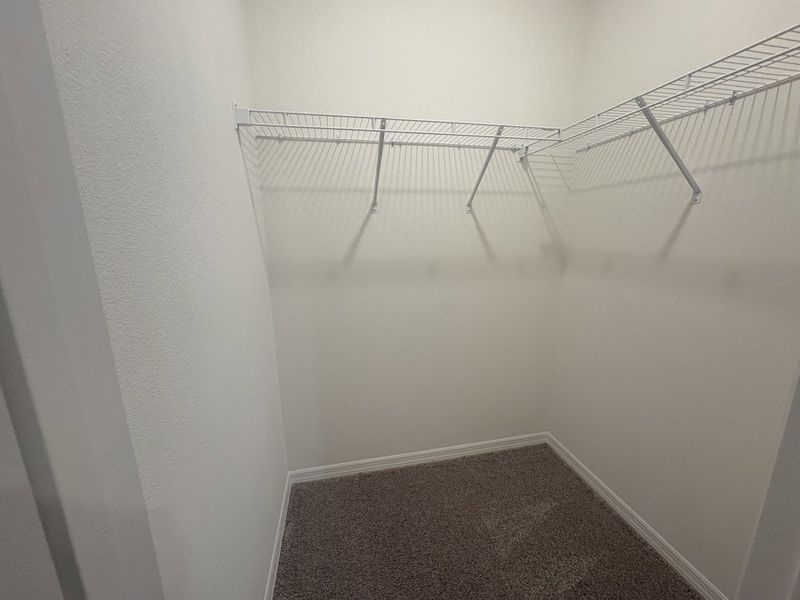 Spacious, unfurnished interior of a new home in Villamar, Winter Haven (Image 40).