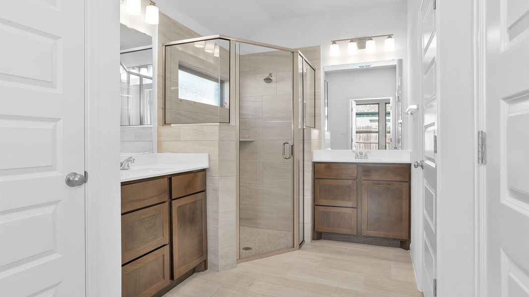 Furnished interior view inside a new home in Brookewater, Rosenberg (Image 6).