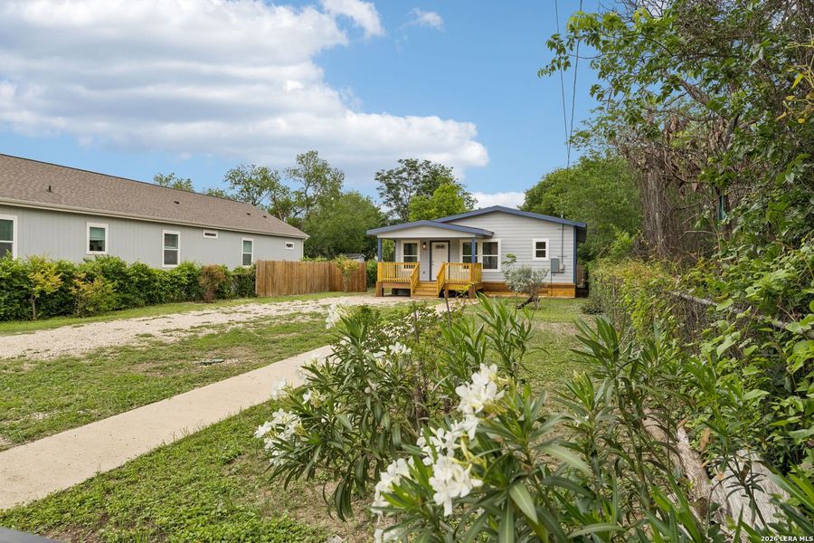 Exterior details and patio area of a home in , San Antonio (Image 23).