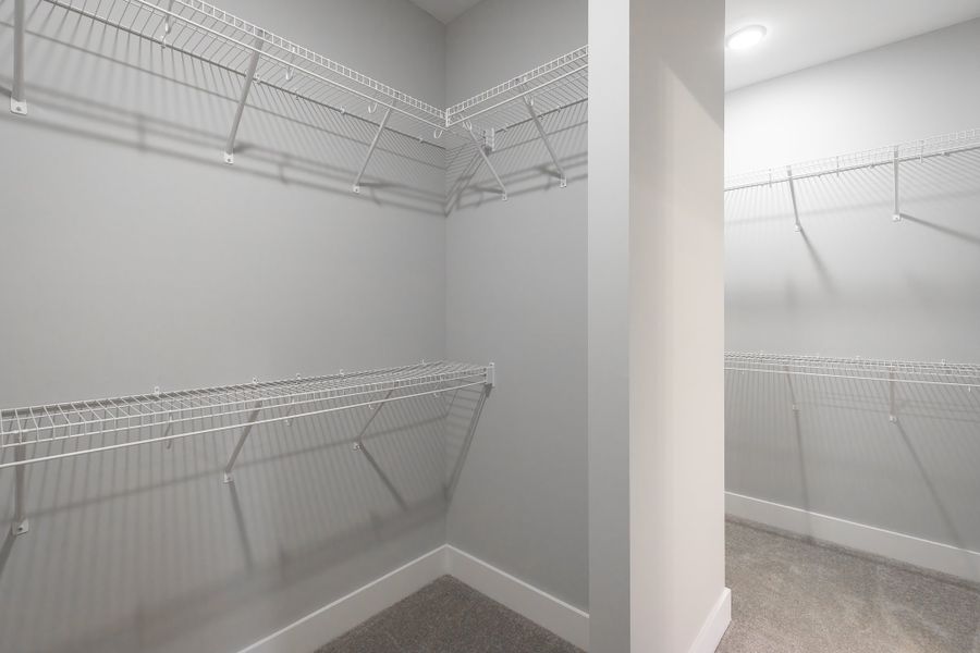 Spacious, unfurnished interior of a new home in Creekside, Cleveland (Image 62).