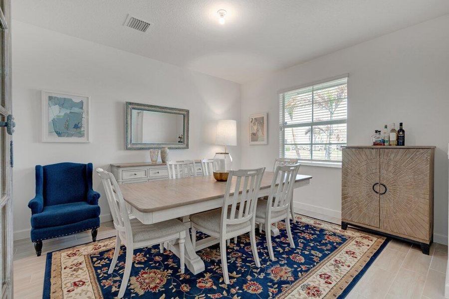 Dining R.jpg-SMALL Dining R.jpg-SMALL