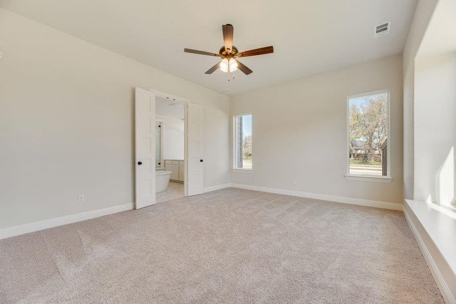 Spacious, unfurnished interior of a new home in Dominion of Pleasant Valley, Wylie (Image 19).