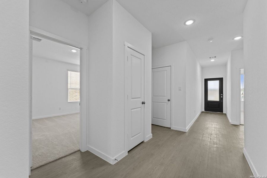 Spacious, unfurnished interior of a new home in Grace Valley, Marion (Image 19).