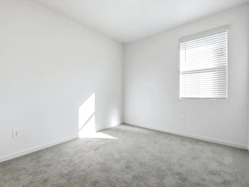Spacious, unfurnished interior of a new home in Allure Vista Reserve Series, Buckeye (Image 11).