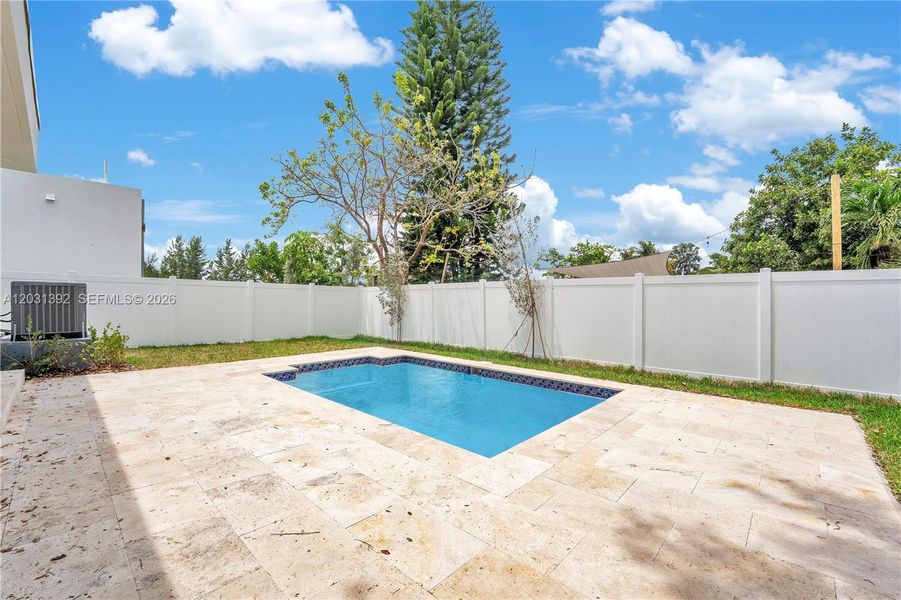 Exterior details and patio area of a home in , Hollywood (Image 25).
