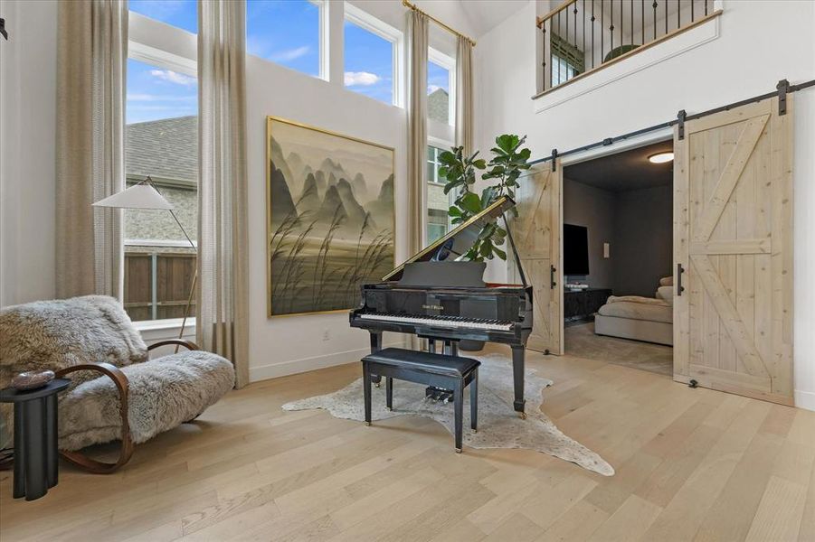 Furnished interior view inside a new home in Star Trail, Prosper (Image 13).