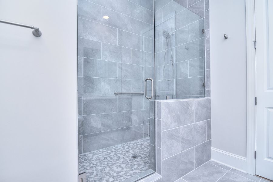 Representative interior finishes for a home built from the St Andrews by Greybrook Homes in Edmunds Farm, Clover (Image 30).