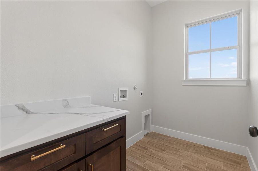 Furnished interior view inside a new home in , Celeste (Image 10).