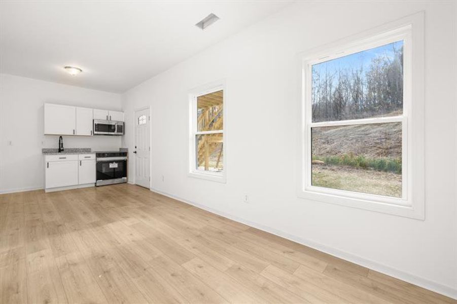 Spacious, unfurnished interior of a new home in , Snellville (Image 30).