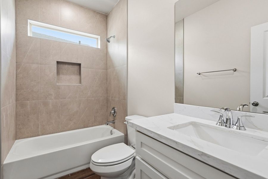 Furnished interior view inside a new home in Paloma Ranch, Harlingen (Image 5).