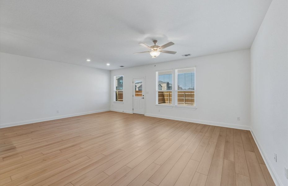 Spacious, unfurnished interior of a new home in Lagos, Manor (Image 52).