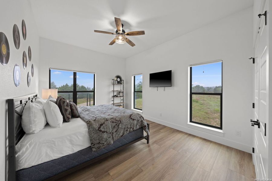 Furnished interior view inside a new home in , Fredericksburg (Image 25). Furnished interior view inside a new home in , Fredericksburg (Image 25).