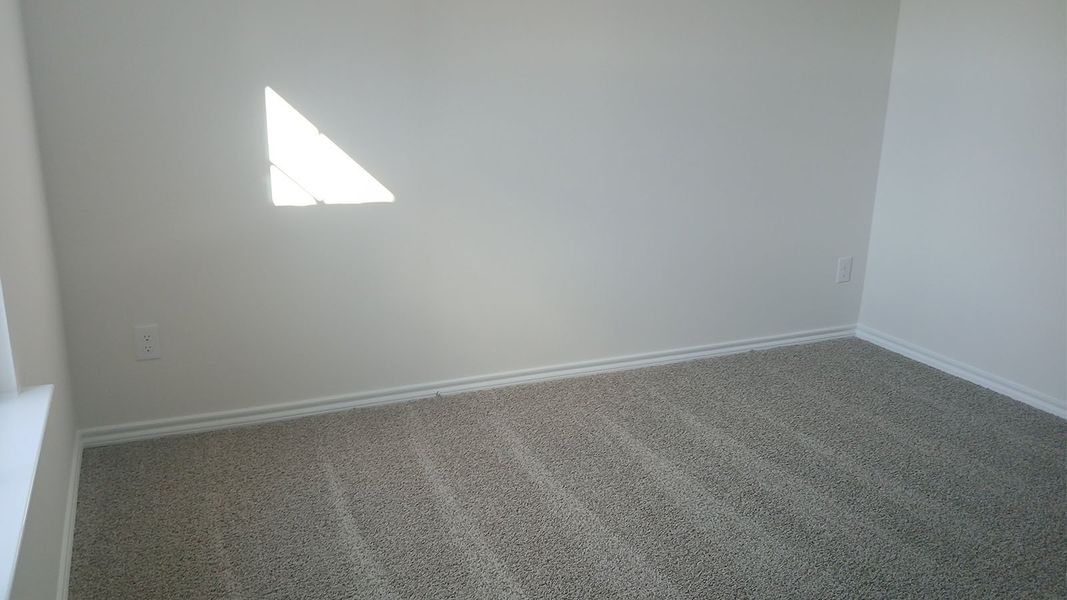 Spacious, unfurnished interior of a new home in Wildwood, Royse City (Image 7).