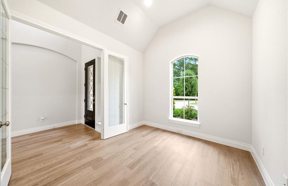 Spacious, unfurnished interior of a new home in The Woodlands Hills 65′, Willis (Image 22).