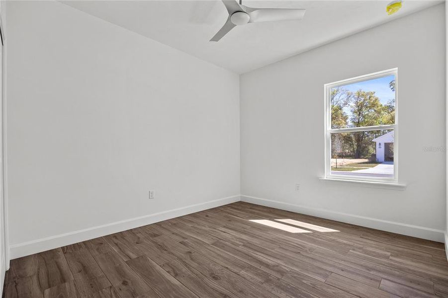 Spacious, unfurnished interior of a new home in , Gainesville (Image 25).