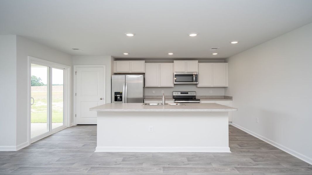 Representative unfurnished interior of a home built from the KERRY by D.R. Horton in Cottonwood Place, Tabor City (Image 10).