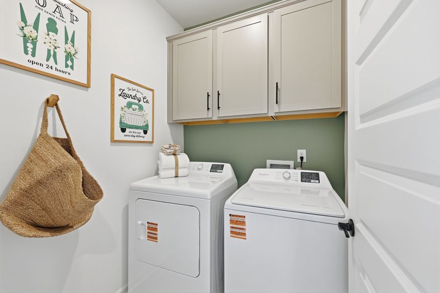 Representative interior finishes for a home built from the Courtney II by Great Southern Homes in Briarfield, Conway (Image 22).