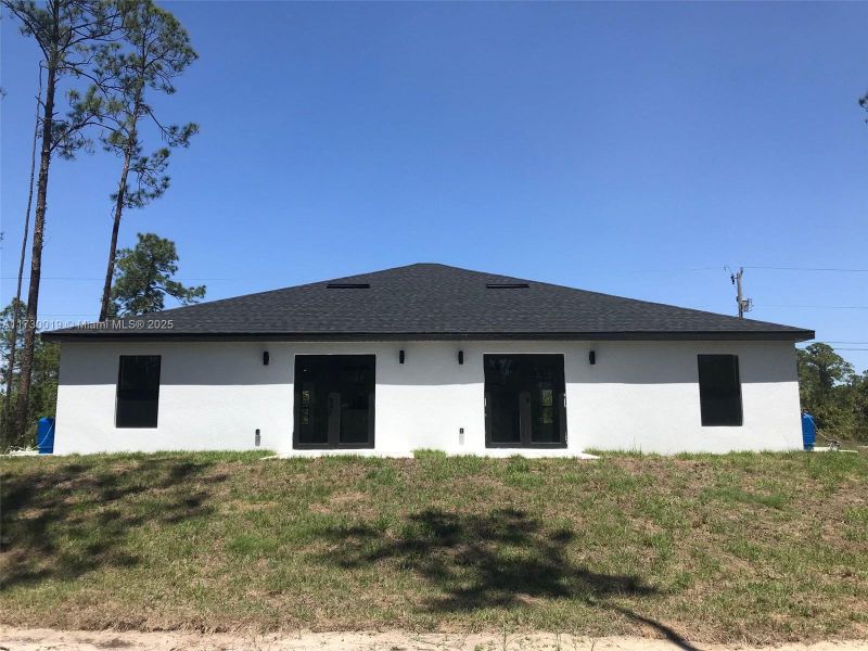 Image 17 of a home in .