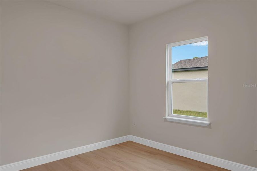 Spacious, unfurnished interior of a new home in , Ocala (Image 13).