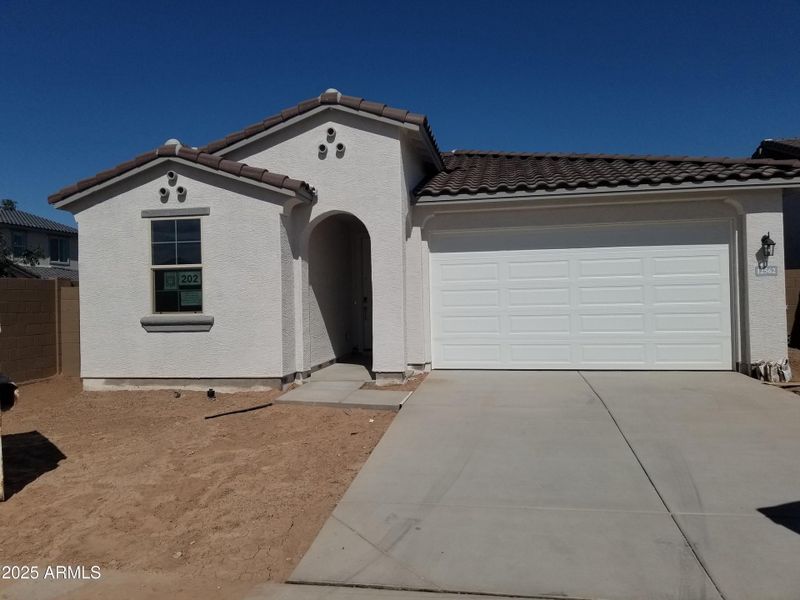 202 Front Sunny 202 Front Sunny