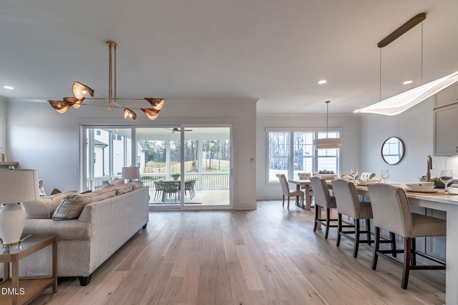 401_STABLE_VALLEY_INTERIOR_11