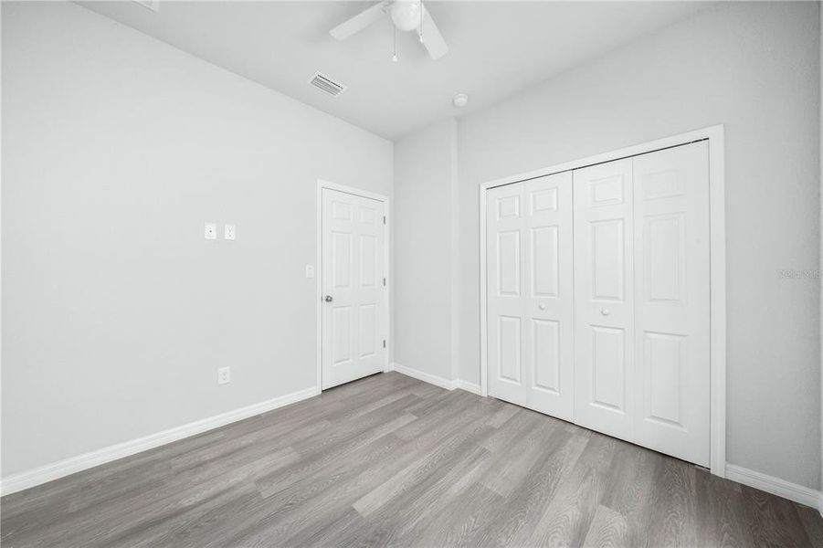 Spacious, unfurnished interior of a new home in , Sebring (Image 42).