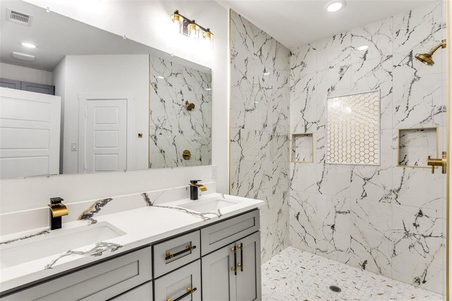 Furnished interior view inside a new home in , Fort Worth (Image 10).