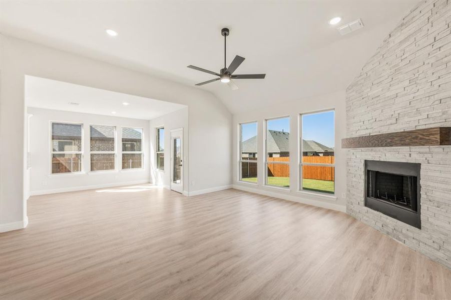 Spacious, unfurnished interior of a new home in Sunset Ridge, Alvarado (Image 33). Spacious, unfurnished interior of a new home in Sunset Ridge, Alvarado (Image 33).