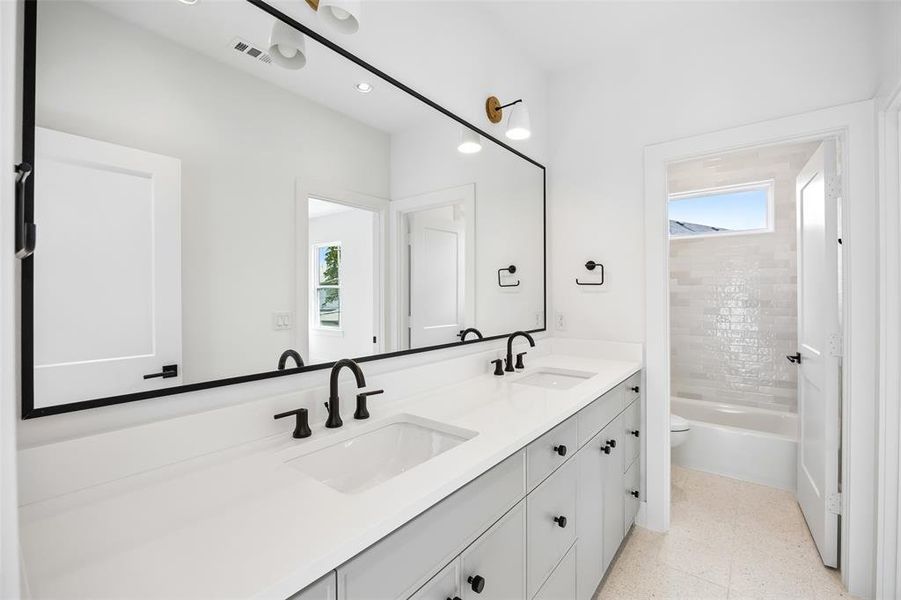 Furnished interior view inside a new home in , Dallas (Image 14). Furnished interior view inside a new home in , Dallas (Image 14).