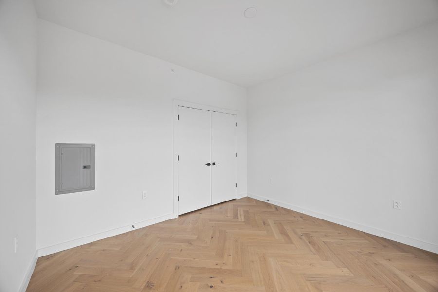 Spacious, unfurnished interior of a new home in , Austin (Image 21).