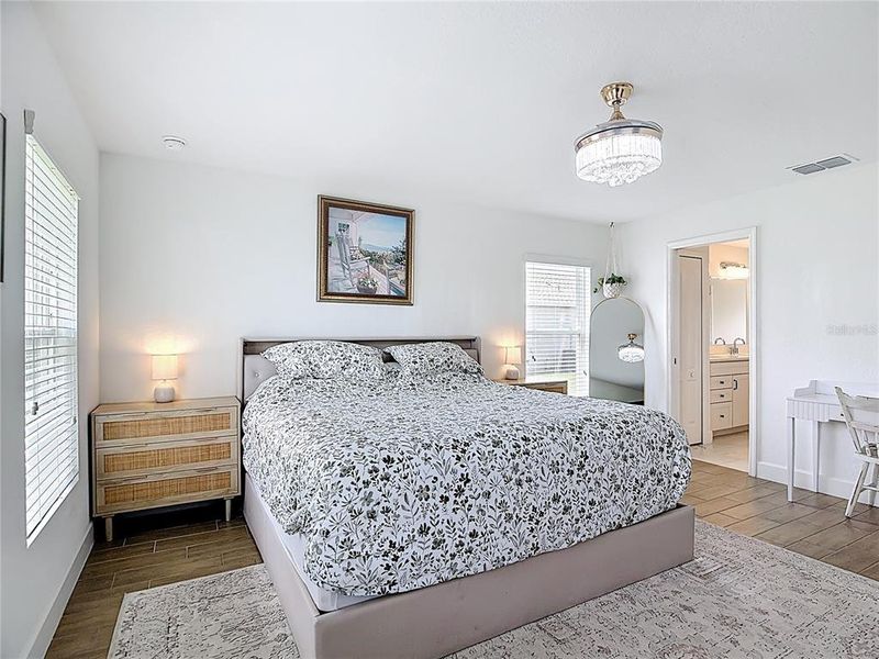 Furnished interior view inside a new home in , Bartow (Image 9).