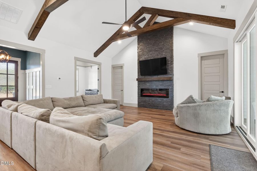 32-web-or-mls-P1554011