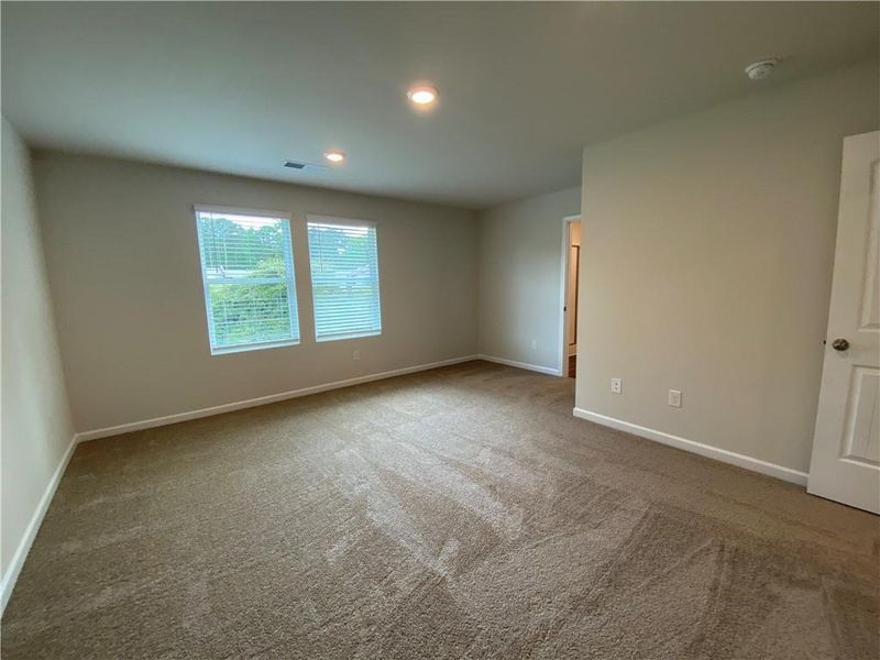 Spacious, unfurnished interior of a new home in Carolina, Palmetto (Image 16). Spacious, unfurnished interior of a new home in Carolina, Palmetto (Image 16).