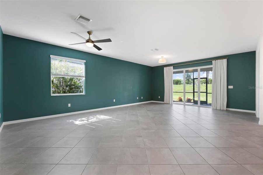 Spacious, unfurnished interior of a new home in , Venice (Image 32).