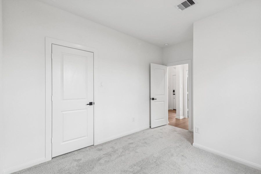 Spacious, unfurnished interior of a new home in Jubilee, Hockley (Image 20).