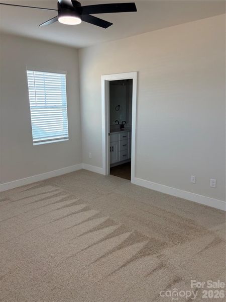Spacious, unfurnished interior of a new home in , Lenoir (Image 13).