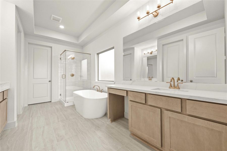 Representative image. Features, selections and colors may vary.