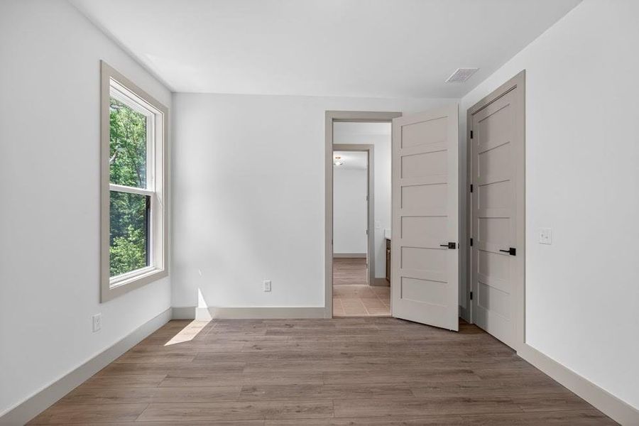 Spacious, unfurnished interior of a new home in , Carrollton (Image 19).