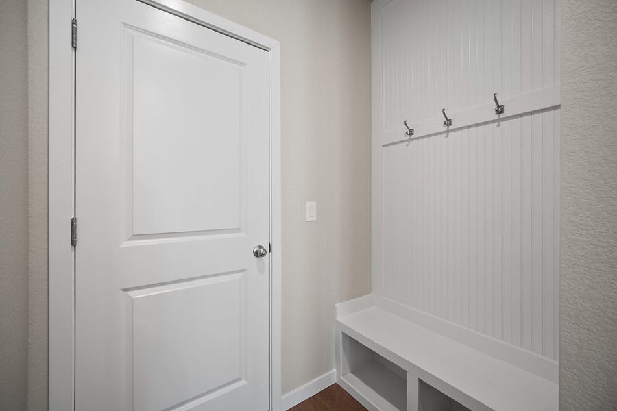 Spacious, unfurnished interior of a new home in Aspen Ranch, Fountain (Image 25).