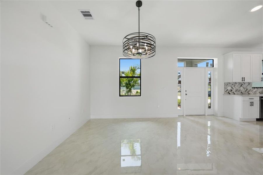 Spacious, unfurnished interior of a new home in , Englewood (Image 20).