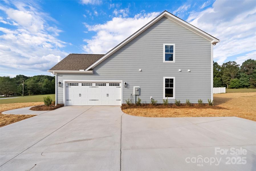 Image 41 of a home in .