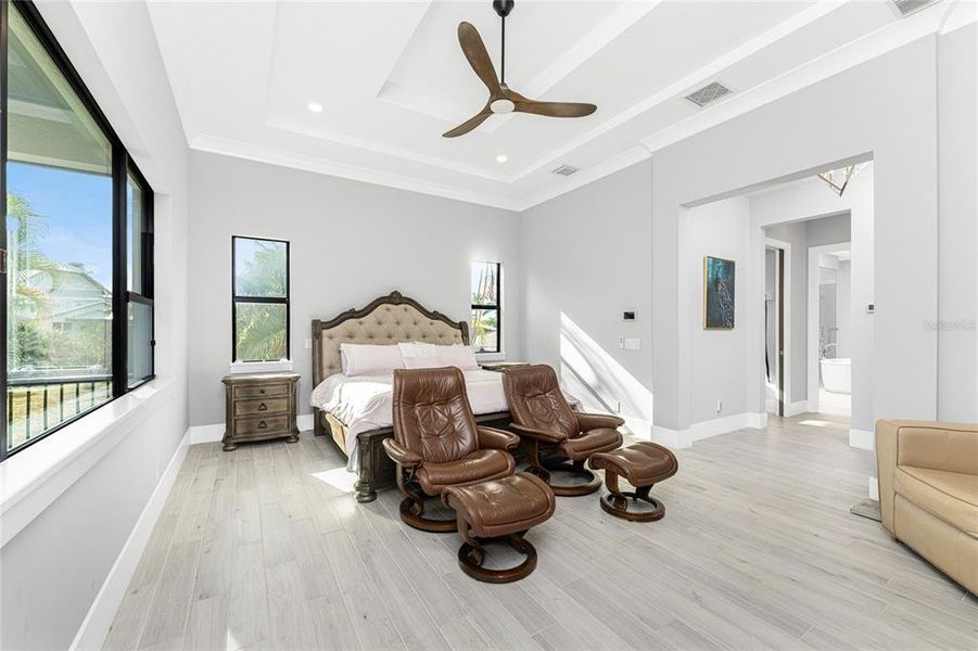 Furnished interior view inside a new home in , Port Charlotte (Image 61).