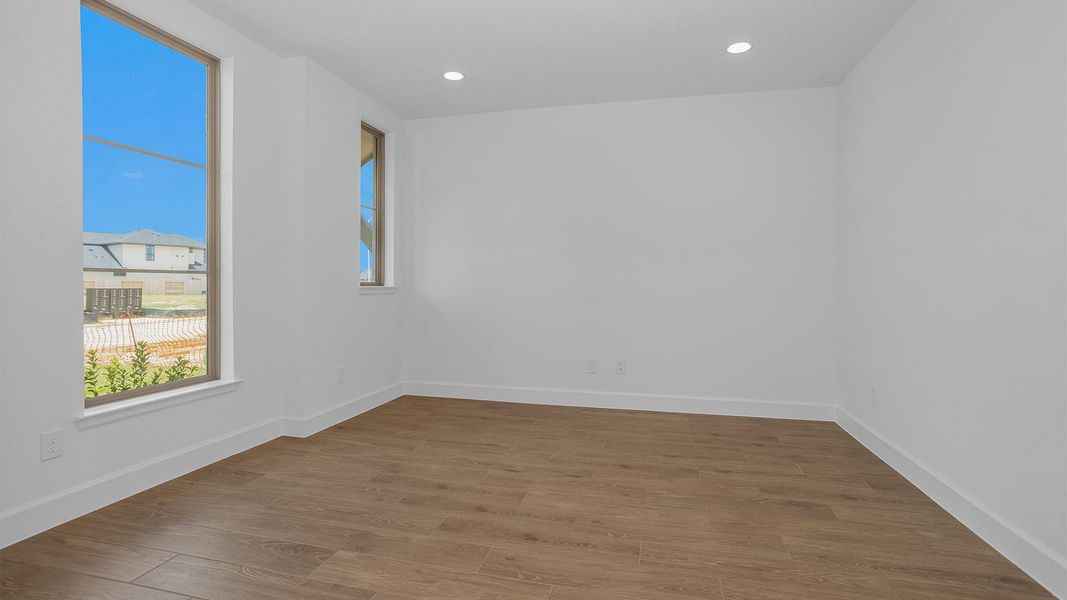 Spacious, unfurnished interior of a new home in Legacy Prairie at Katy Court, Katy (Image 9). Spacious, unfurnished interior of a new home in Legacy Prairie at Katy Court, Katy (Image 9).