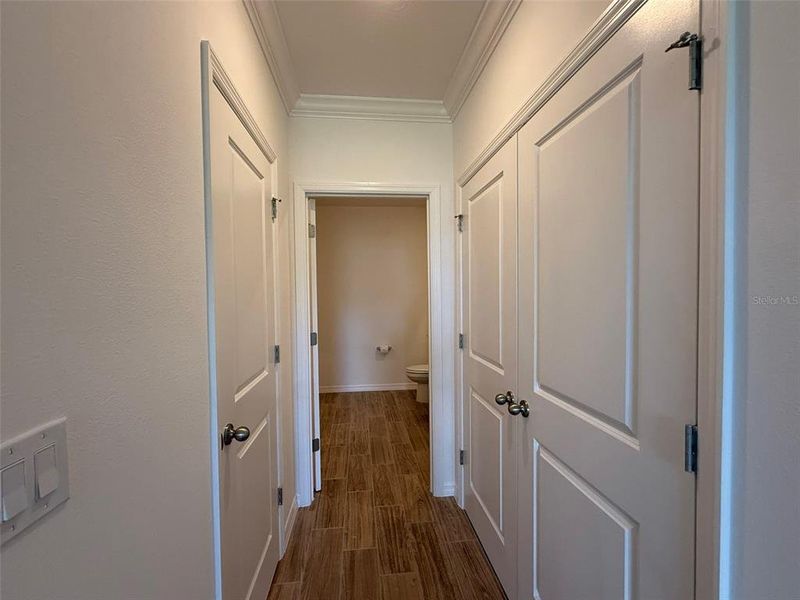 Spacious, unfurnished interior of a new home in , Mascotte (Image 46).