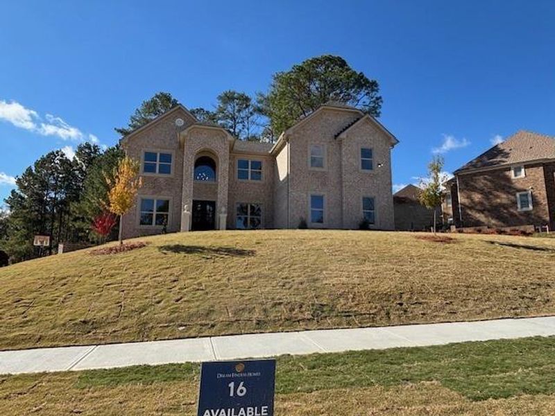 Image 23 of a home in Le Jardin.